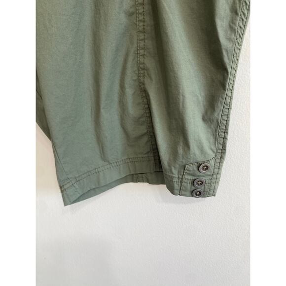 New with Tags Women's Olive Green Bermuda Shorts - Picture 4 of 13